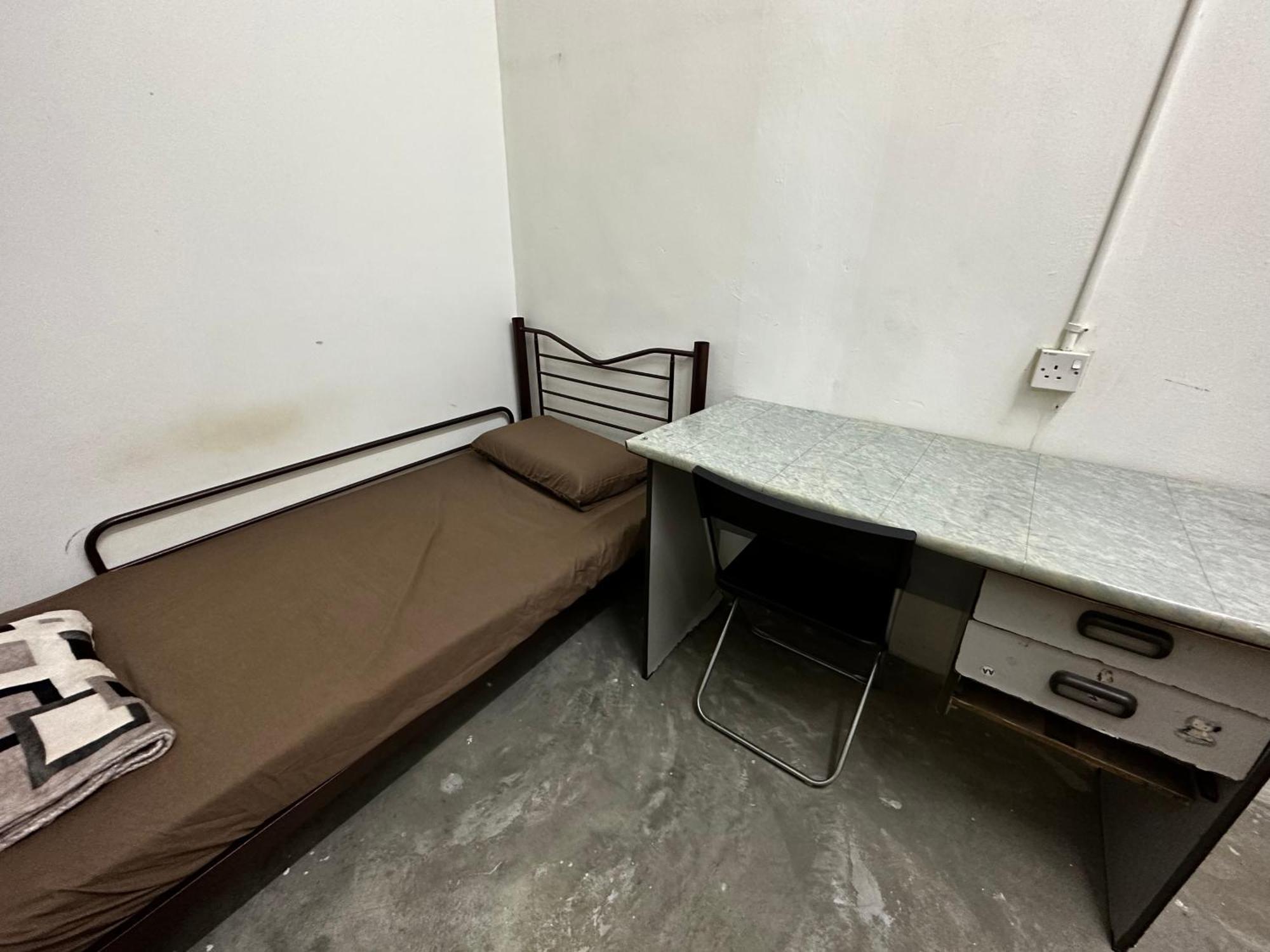 Jiaxin Dormitory - Puteri Wangsa 家馨旅舍 Улу Тирам Екстериор снимка