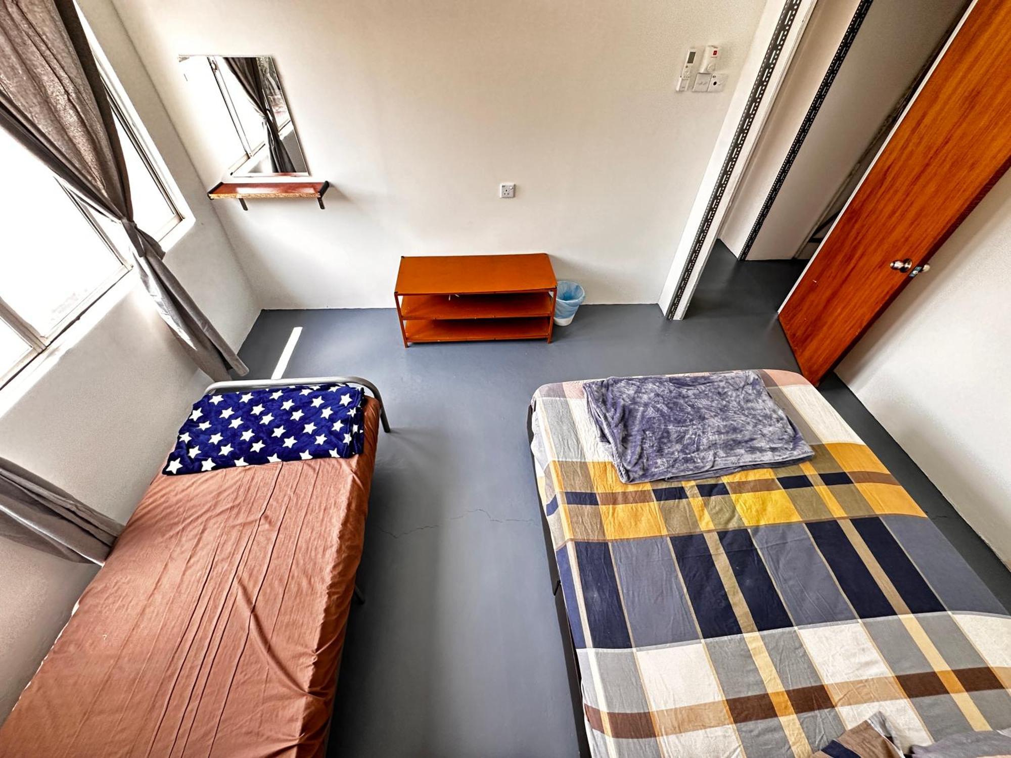 Jiaxin Dormitory - Puteri Wangsa 家馨旅舍 Улу Тирам Екстериор снимка