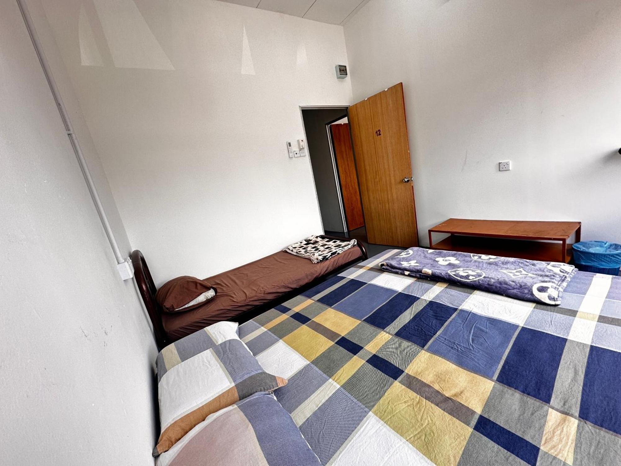 Jiaxin Dormitory - Puteri Wangsa 家馨旅舍 Улу Тирам Екстериор снимка