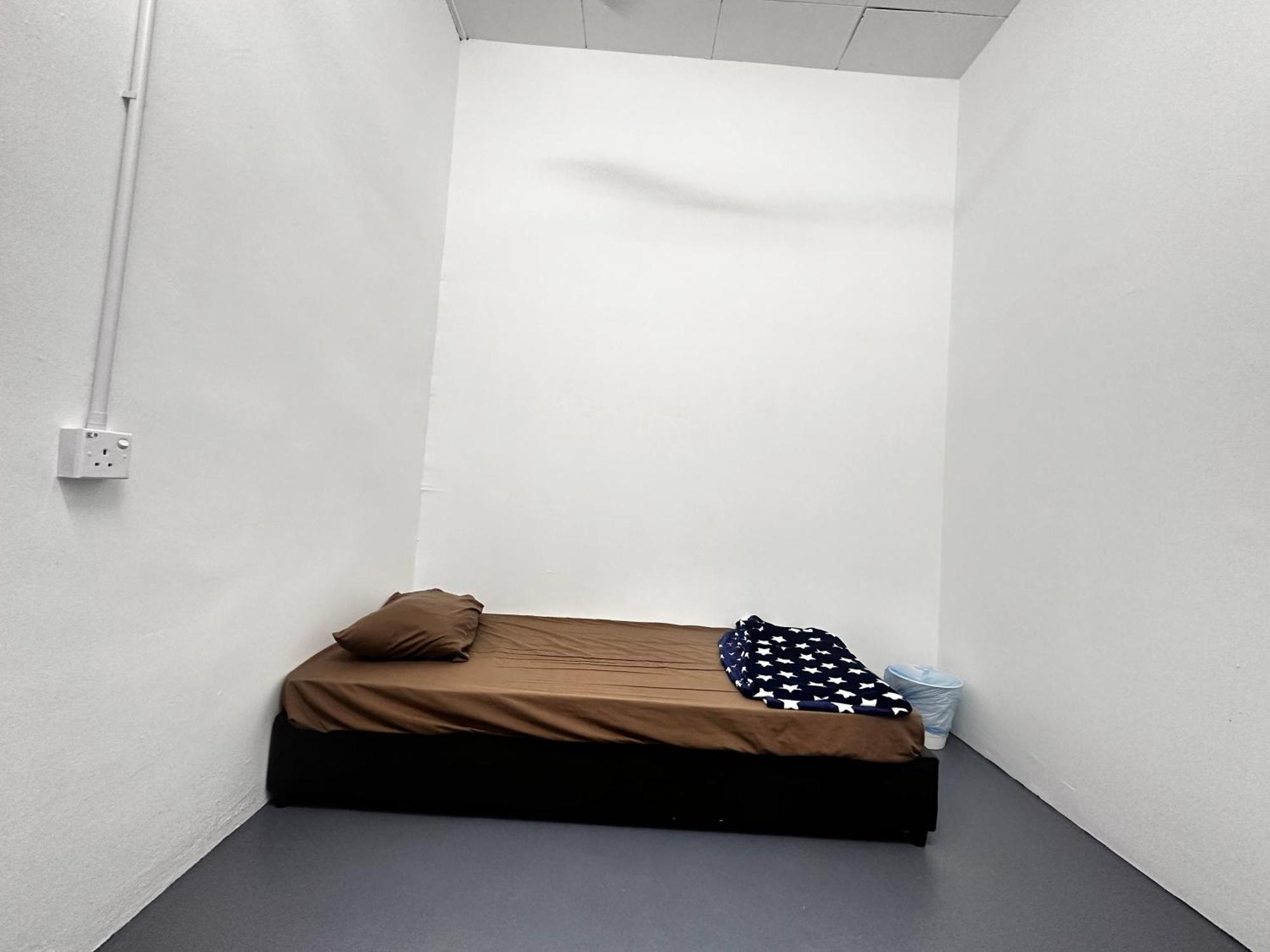 Jiaxin Dormitory - Puteri Wangsa 家馨旅舍 Улу Тирам Екстериор снимка